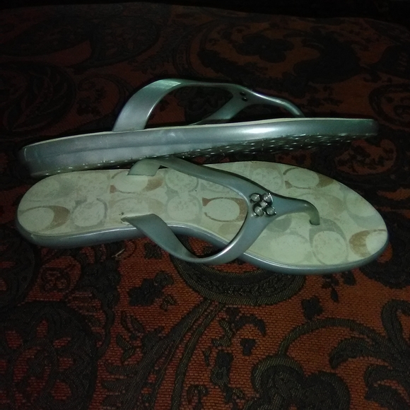 Women's Coach flip flops - Picture 3 of 10